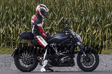 Penampakan Ducati Diavel Terbaru Bocor, Banyak yang Berubah  