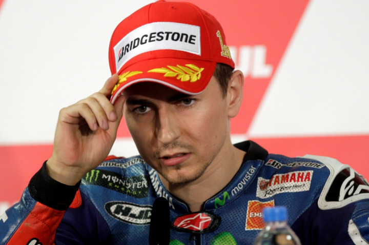 Tertinggal 12 Poin dari Rossi, Lorenzo: Sebelumnya 29 Poin!