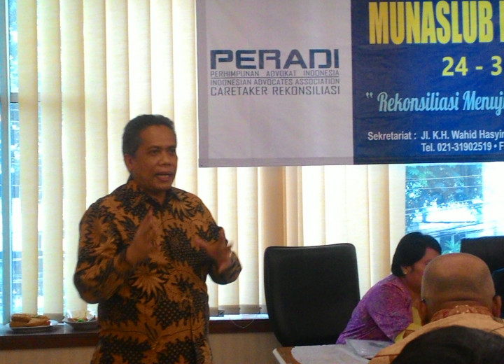 Luhut Aklamasi Jadi Ketum Peradi 2015-2020