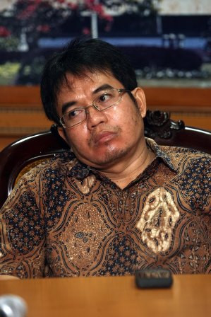Gotong Royong Politik Pelayanan 