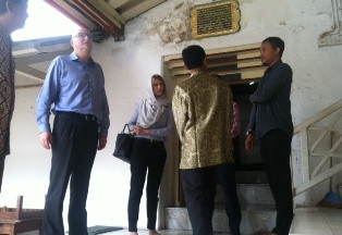 Dubes Australia Kagumi Arsitektur Masjid Kauman