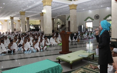 Tiga Calon Haji di Brebes Gagal Berangkat