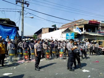 Ribuan Polisi Jaga Ketat Eksekusi PT Cinderella Villa Indonesia   