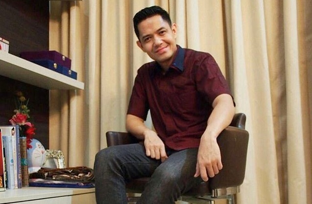 Dude Harlino, Tanamkan Pendidikan Agama sedari Kecil pada Buah Hati