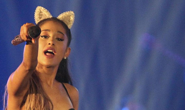Ariana Grande Isyaratkan Rilis Album 'Moonlight,' Oktober 2015