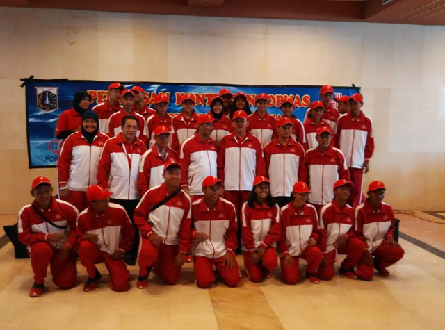 Gubernur Provinsi DKI Jakarta, Basuki Tjahaja Purnama bersama atlet. (Foto:MTVN/LB CIputri Hutabarat)