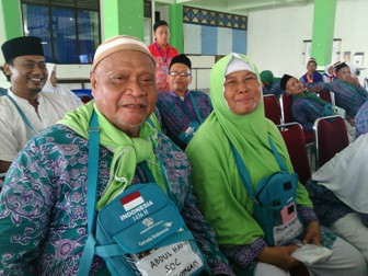 Menabung Rp3 Ribu per Hari, Tukang Ayam Potong Naik Haji 