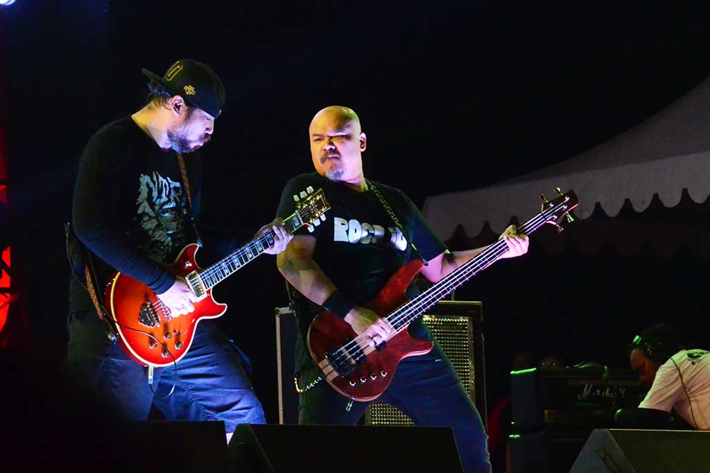 Aksi NTRL dan Jamrud di Soundrenaline Bali