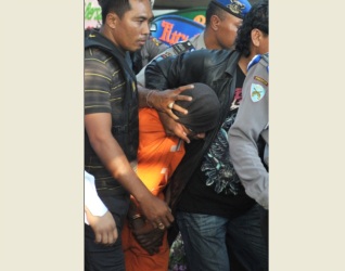 Agus dan Margriet Dibawa ke Lapas Kerobokan