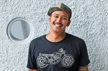 Aiding Children with Cancer, 10 Celebrities Had Mass Haircuts