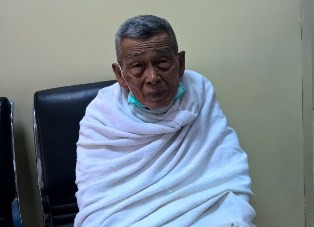 Belajar Kesantunan dari Mbah Cipto, Calon Haji Asal Kebumen 