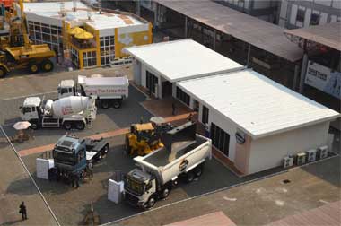 Volvo Trucks Komitmen Mendukung Industri Tambang di Indonesia 