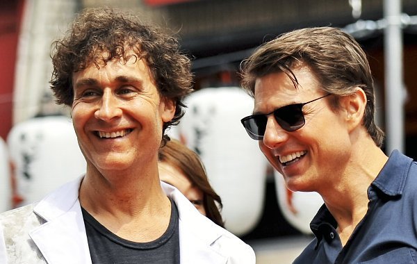 Tom Cruise dan Doug Liman Garap Film Fiksi Ilmiah