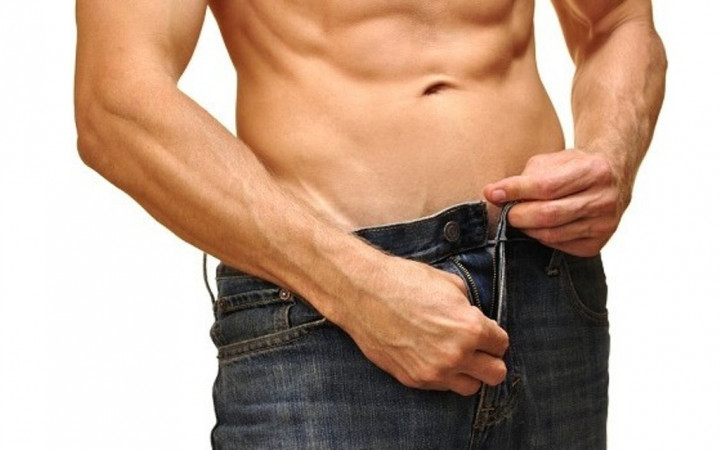 10 Kebiasaan yang Bisa Menyakiti Kelamin Pria