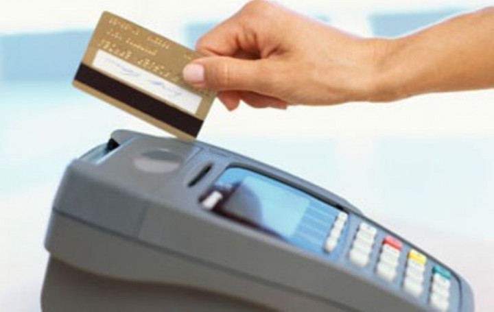 Keuntungan Memakai Kartu Kredit Saat Berlibur