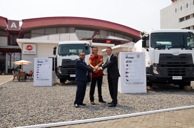UD Trucks Tawarkan Quester Baru untuk Infrastruktur di IME 2015  