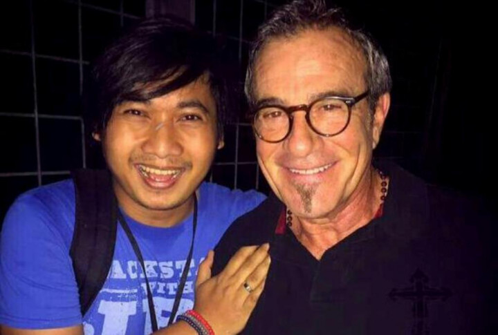 Brian 'Sheila On 7' Tampak Akrab Bersama Drummer Bon Jovi