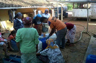 <i>Warga Karang Penang Sampang Butuh Bantuan Air Ketimbang Beras</i>