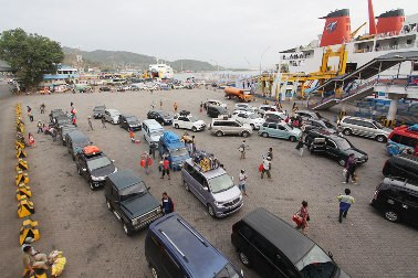 HUT ke-70 TNI, Dermaga V Pelabuhan Merak Ditutup