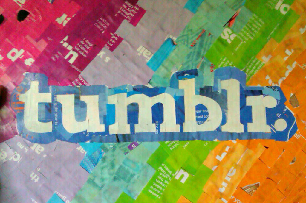Tumblr meluncurkan clothing line.