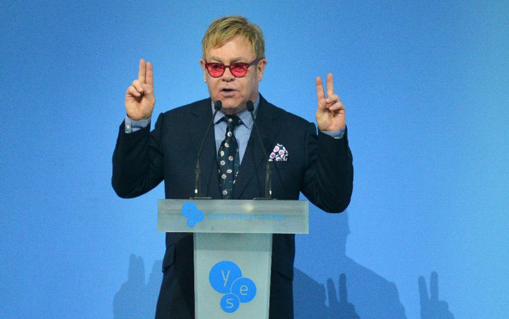 Elton John Ingin Bertemu Presiden Rusia Bahas Hak Kaum Homoseksual