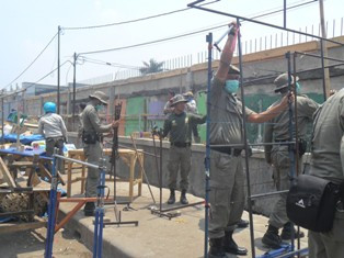 Kembali Berjualan, PKL di Jalan Bandung-Garut Ditertibkan