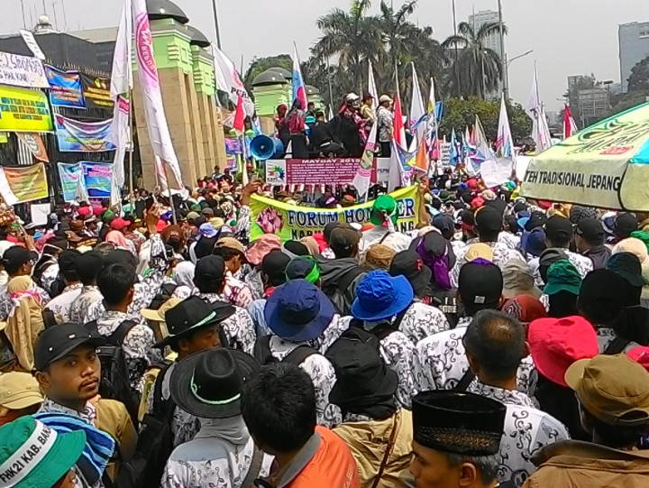 Menpan RB Klaim Sudah Punya Solusi untuk Guru Honorer 