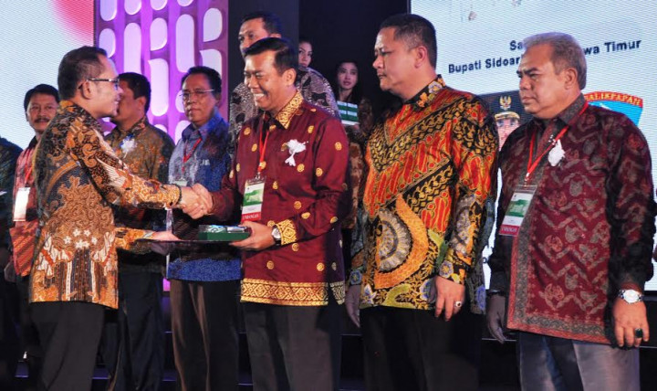 Menaker: Lindungi Pekerja dari HIV-AIDS 