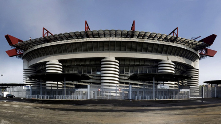 Inter Milan Geram AC Milan Tak Jadi Hengkang dari San Siro