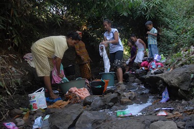 Warga Mengeluh Beli 25 Liter Air Seharga Rp5.000 