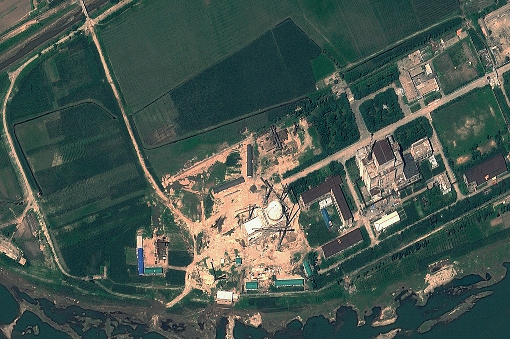 Foto satelit GeoEye memperlihatkan reaktor nuklir Yongbyon di Korut. (Foto: AFP / HO / GeoEye Satellite Image)