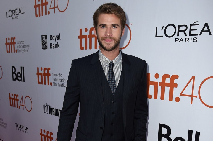 Liam Hemsworth Benci Melakoni Adegan Intim