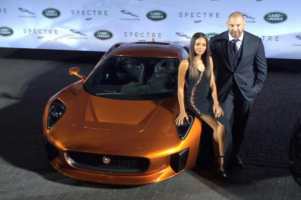 3 Mobil Jaguar Land Rover yang dipakai di film terbaru James Bond hadir di FMS 2015 .Dennis Publishing