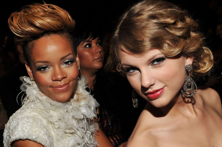Rihanna Emoh Sepanggung dengan Taylor Swift