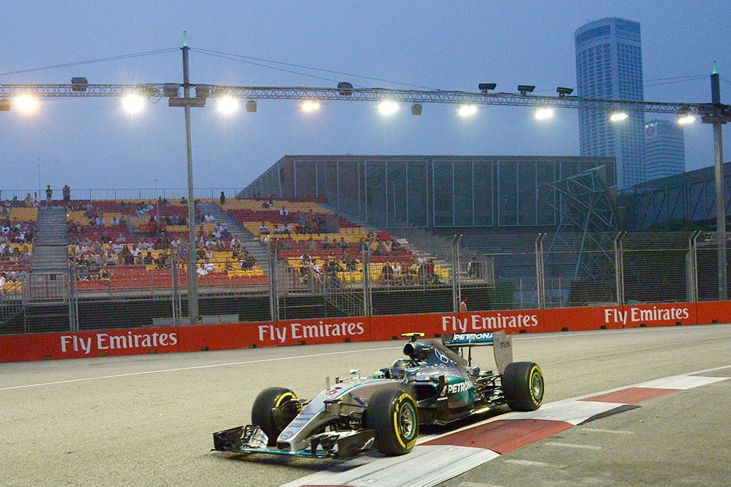 Rosberg Tercepat di Latihan Bebas Pertama