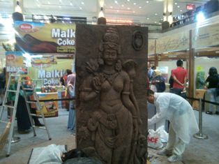 Di Yogyakarta, Ada Coklat Berbentuk Dewa Samaratungga dan Dewi Tara