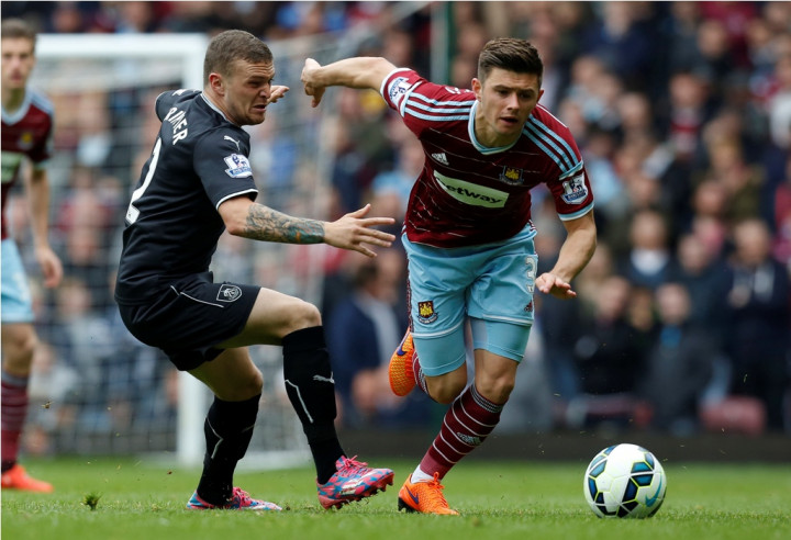 Shaw Cedera Panjang, MU Bidik Bek West Ham