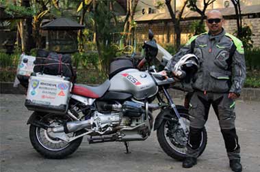 BMW Motorrad Indonesia Apresiasi Petualangan Kang JJ  