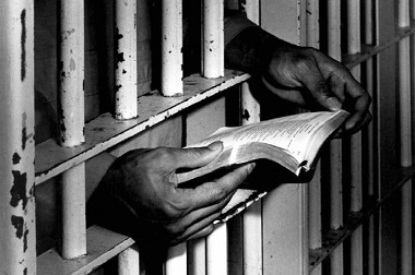 Drug Dealers in Indonesia Deserves Death Penalty