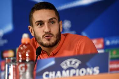 Cedera Paha, Koke Absen Sebulan