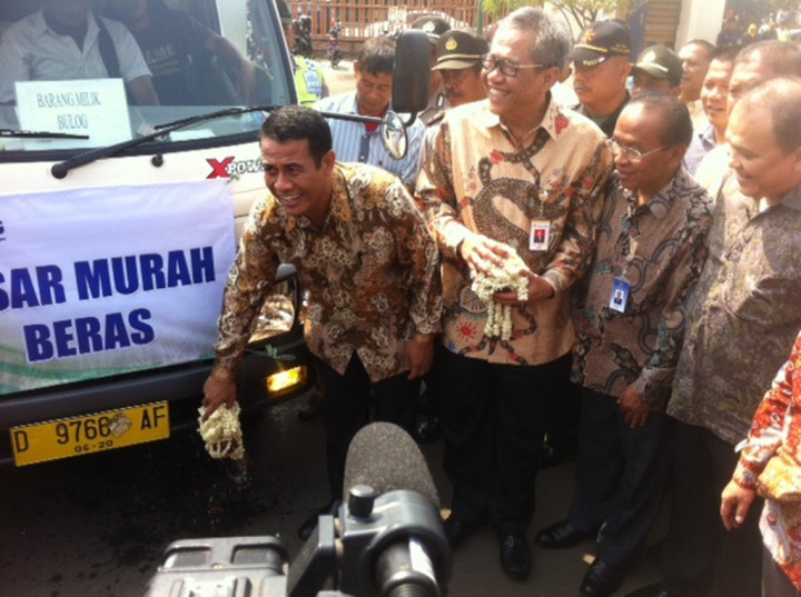 Bulog, Kementan, dan Kemendag Gelar Pasar Murah