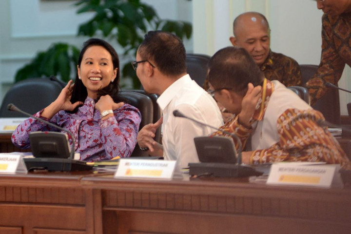 Rini Tertawa Ditanya soal Gratifikasi dari RJ Lino