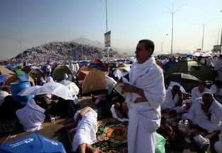 Jemaah Korban <i>Crane</i> Wukuf di RS Arafah