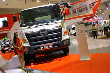 Hingga Agustus 2015, Hino Kuasai Penjualan <i>Medium Duty Truck</i> 