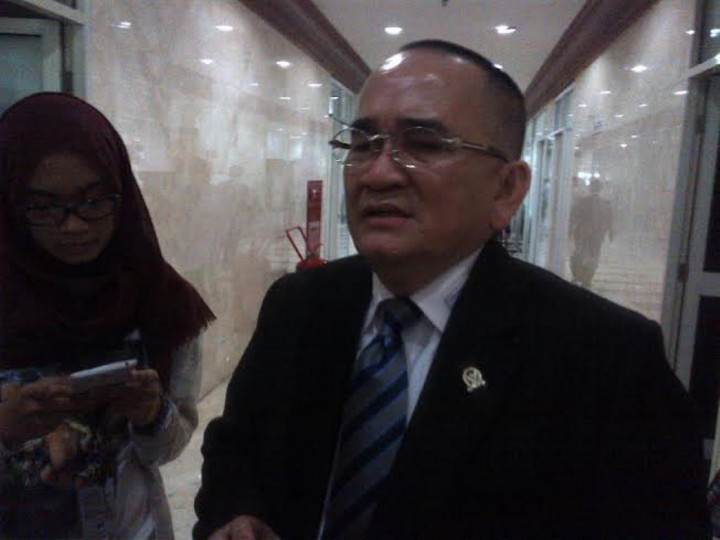 Adnan Buyung 'Musuh' Ruhut yang Dicinta