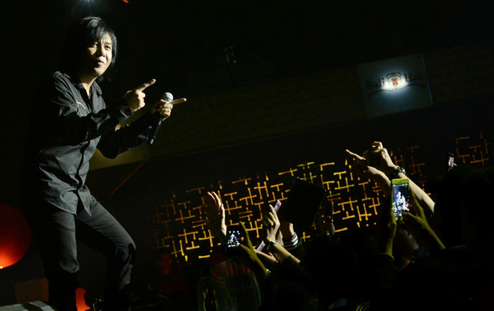 Ari Lasso & Tulus Konser Sepanggung 