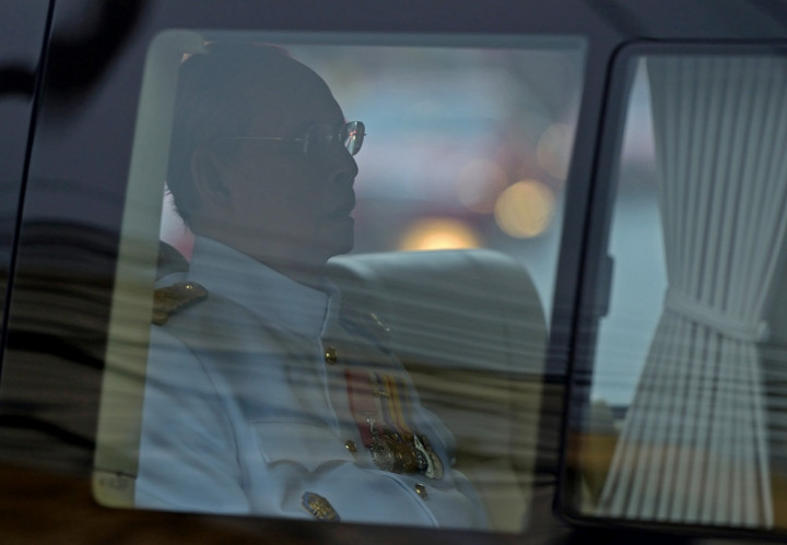 Kesehatan Raja Thailand Tak Menentu, Isu Pergantian Takhta Mencuat