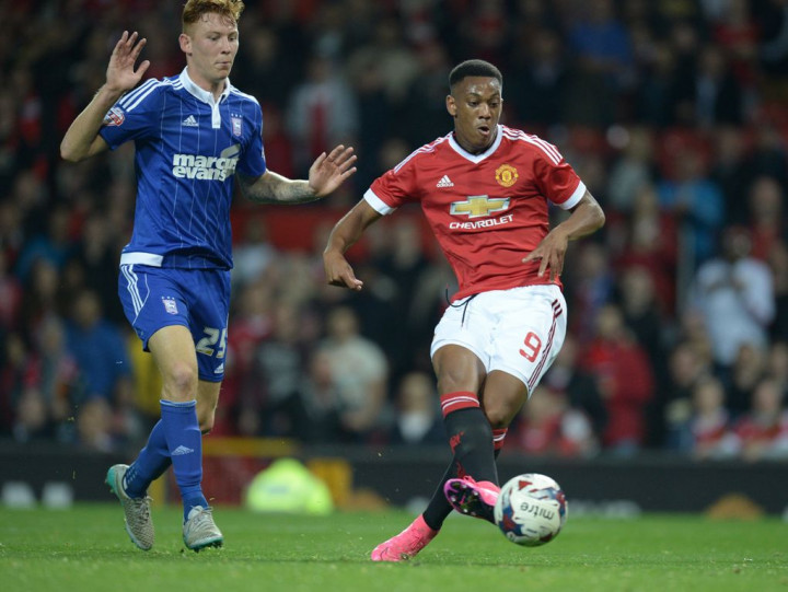 Martial Torehkan Empat Gol, Begini Respons Van Gaal