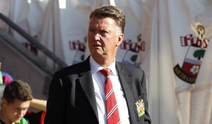 Van Gaal Bisa Perpanjang Kontrak di MU, Asal . . .   