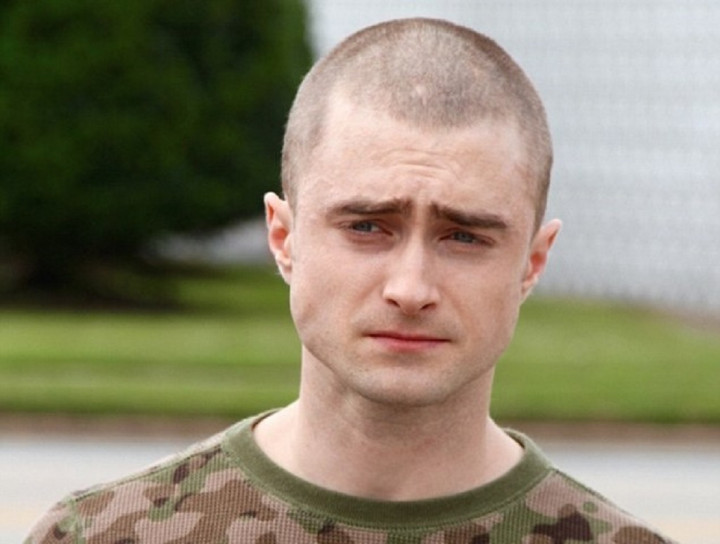 Daniel Radcliffe Bergaya Skinhead dii Film Terbaru